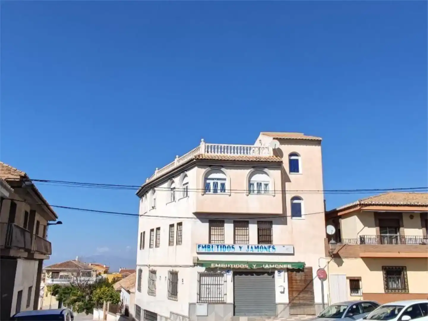Vista exterior de Casa o xalet en venda en La Zubia amb Aire condicionat i Traster