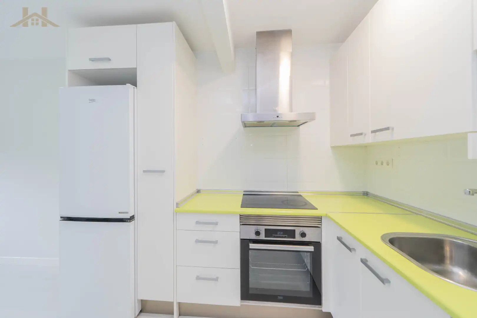 Cocina de Ático en venta en El Escorial con Calefacción, Parquet y Terraza