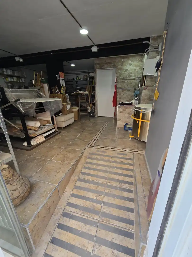 Local en venta en CAPITAN CORTES, Colonia Madrid