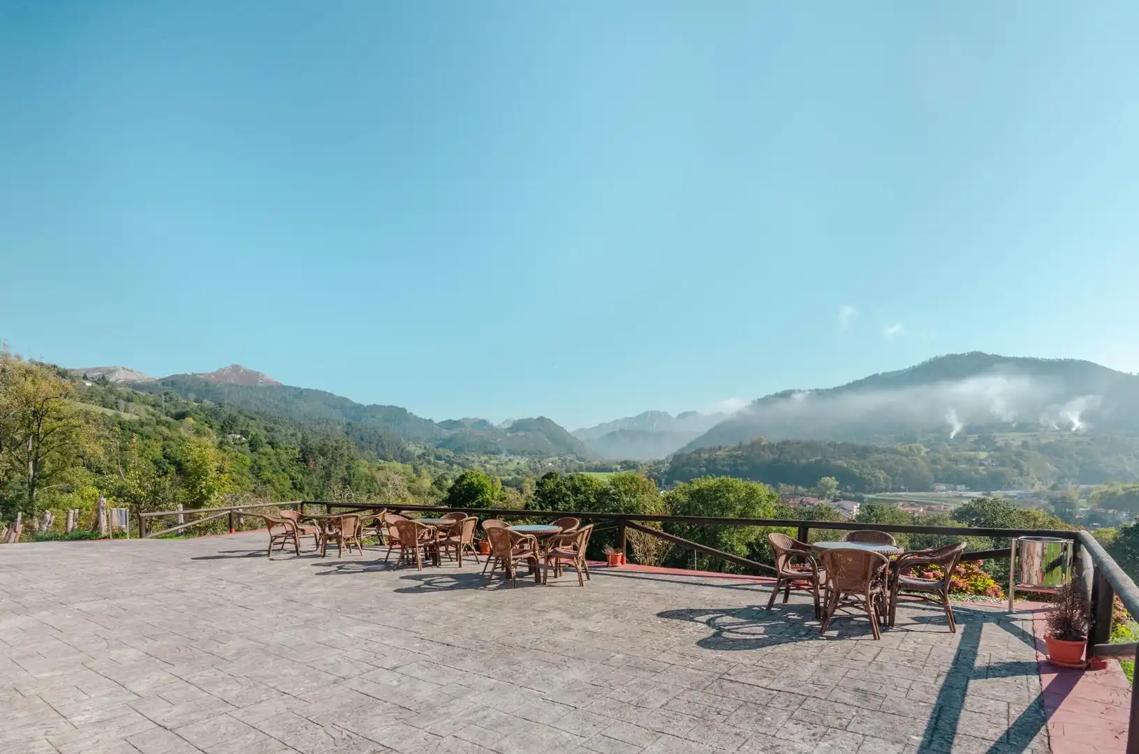 Terraza de Edificio en venta en Parres, Asturias