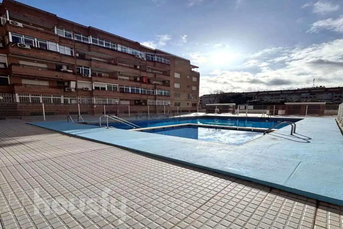 Pis amb terrassa de lloguer a Calle Bazan 92, imagen 3