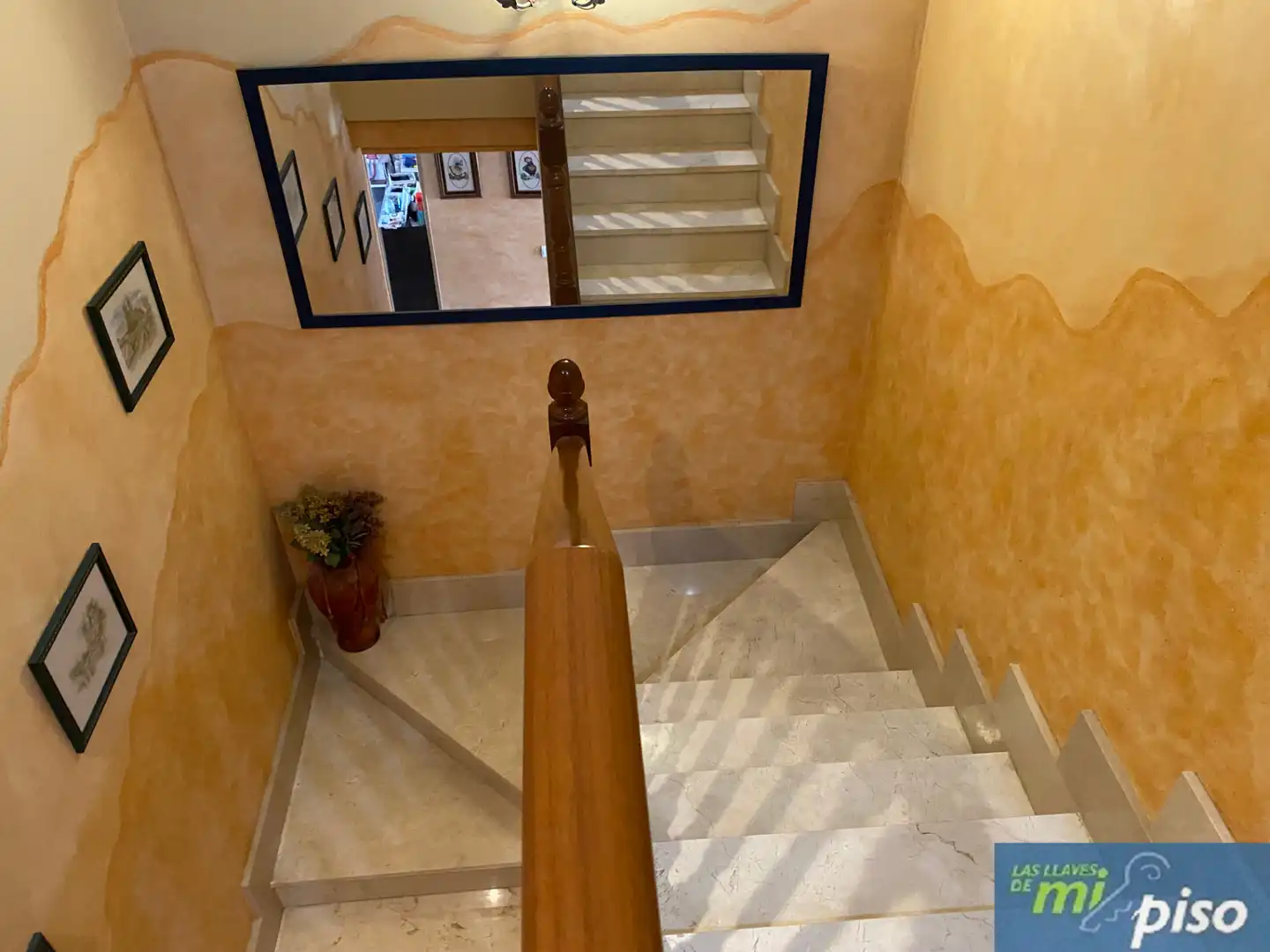 Casa adosada en venta en Cistérniga con Calefacción, Jardín privado y Parquet