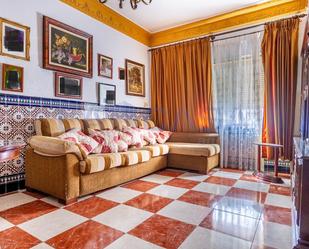 Living room of House or chalet for sale in  Sevilla Capital  with Terrace and Balcony