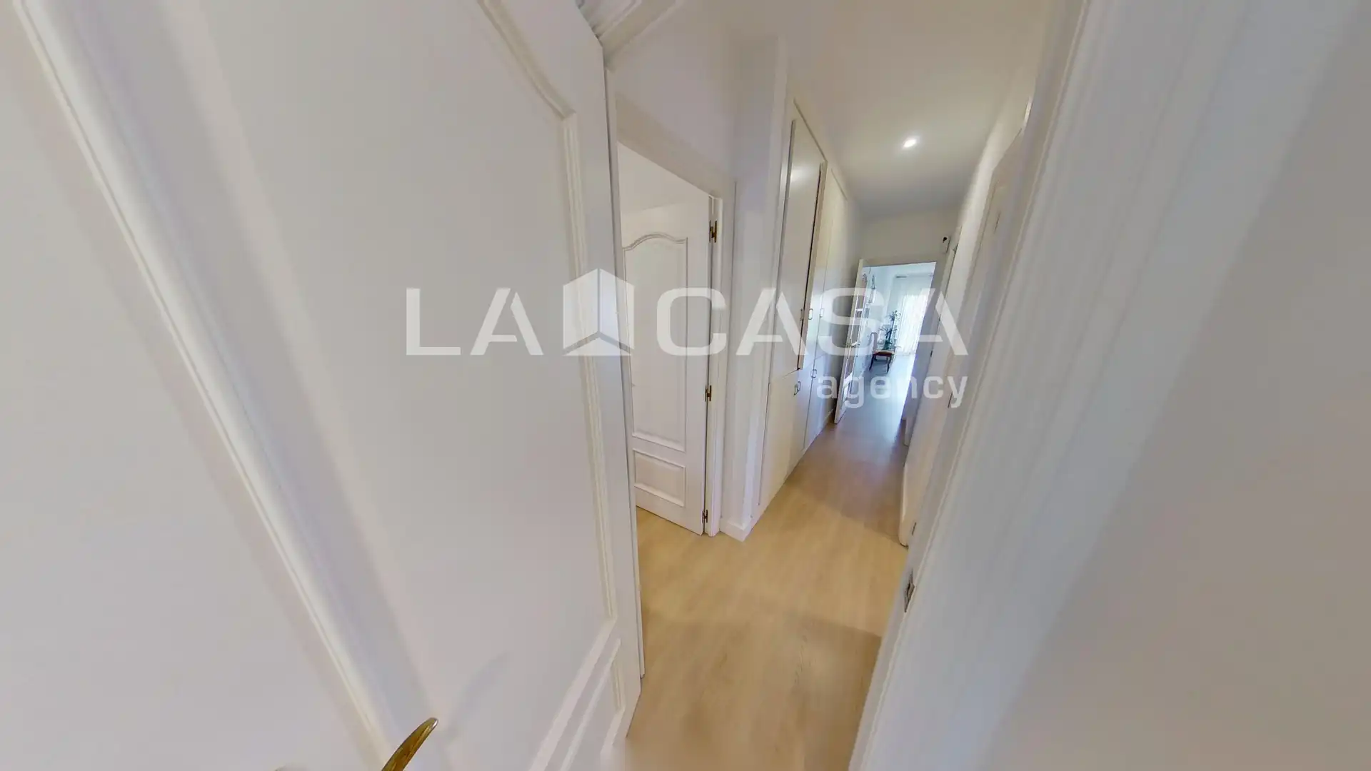 Flat for sale in Barcelona  with Balcony