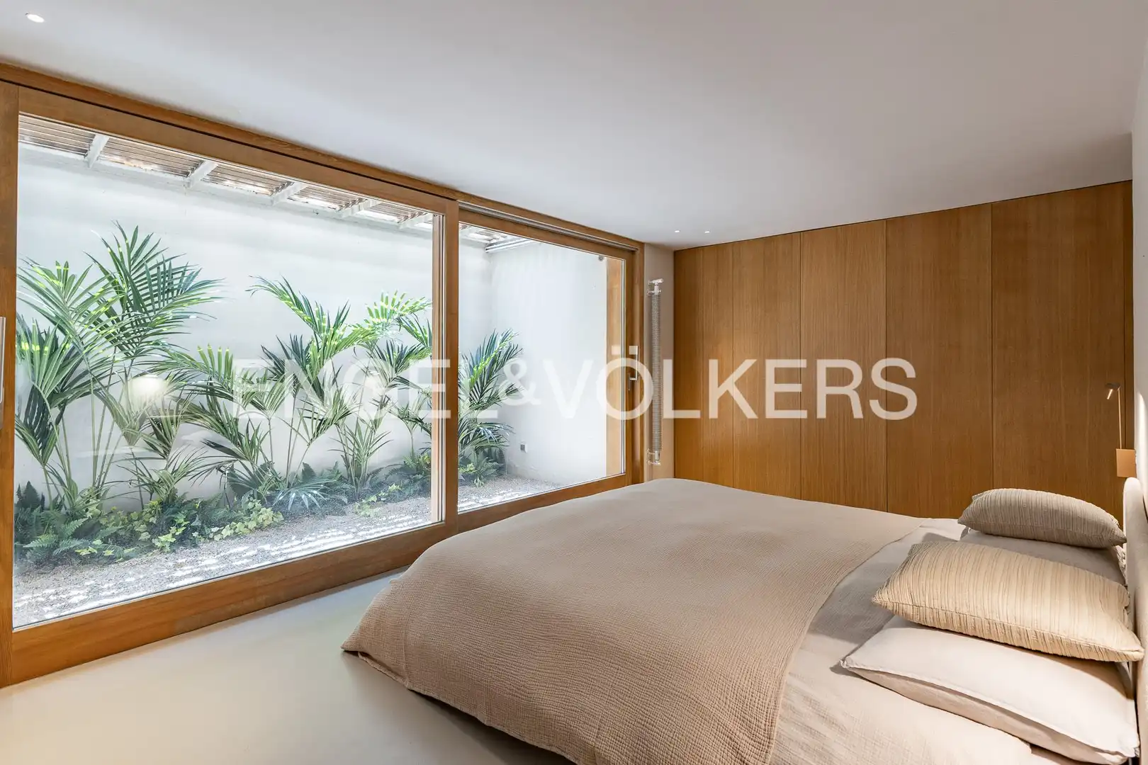 Bedroom of Houses for rent in Barcelona  with Air Conditioner, Heating and Private garden