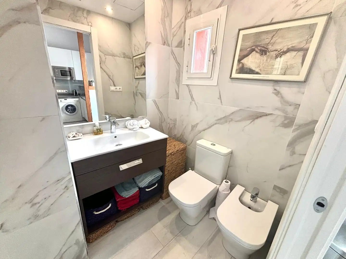Bathroom of Apartments for rent in  Palma de Mallorca  with Air Conditioner and Furnished