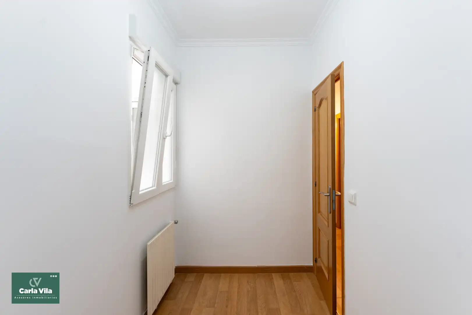 Piso en venta en Lugo con Calefacción, Parquet y Trastero