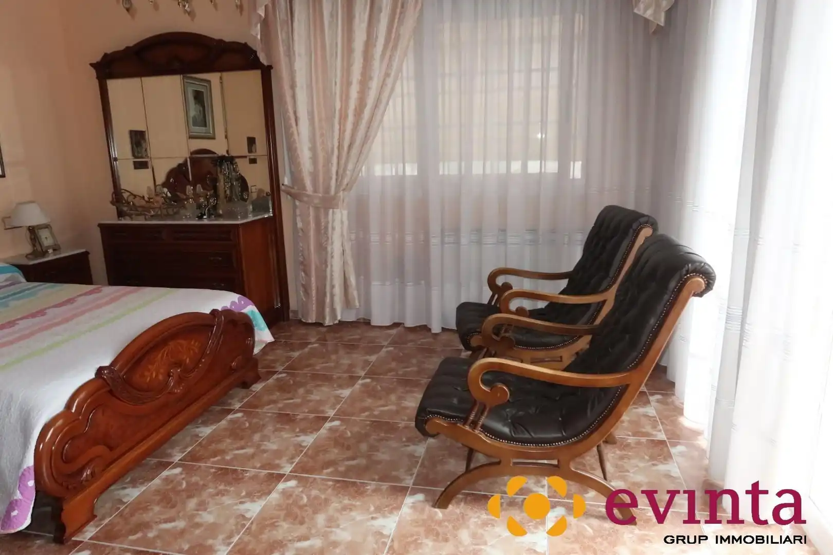 Sala de estar de Casa o chalet en venta en Vallirana con Calefacción, Jardín privado y Terraza