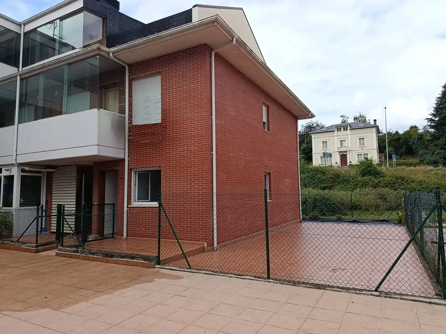 Vista exterior de Piso en venta en Reocín con Calefacción, Jardín privado y Parquet
