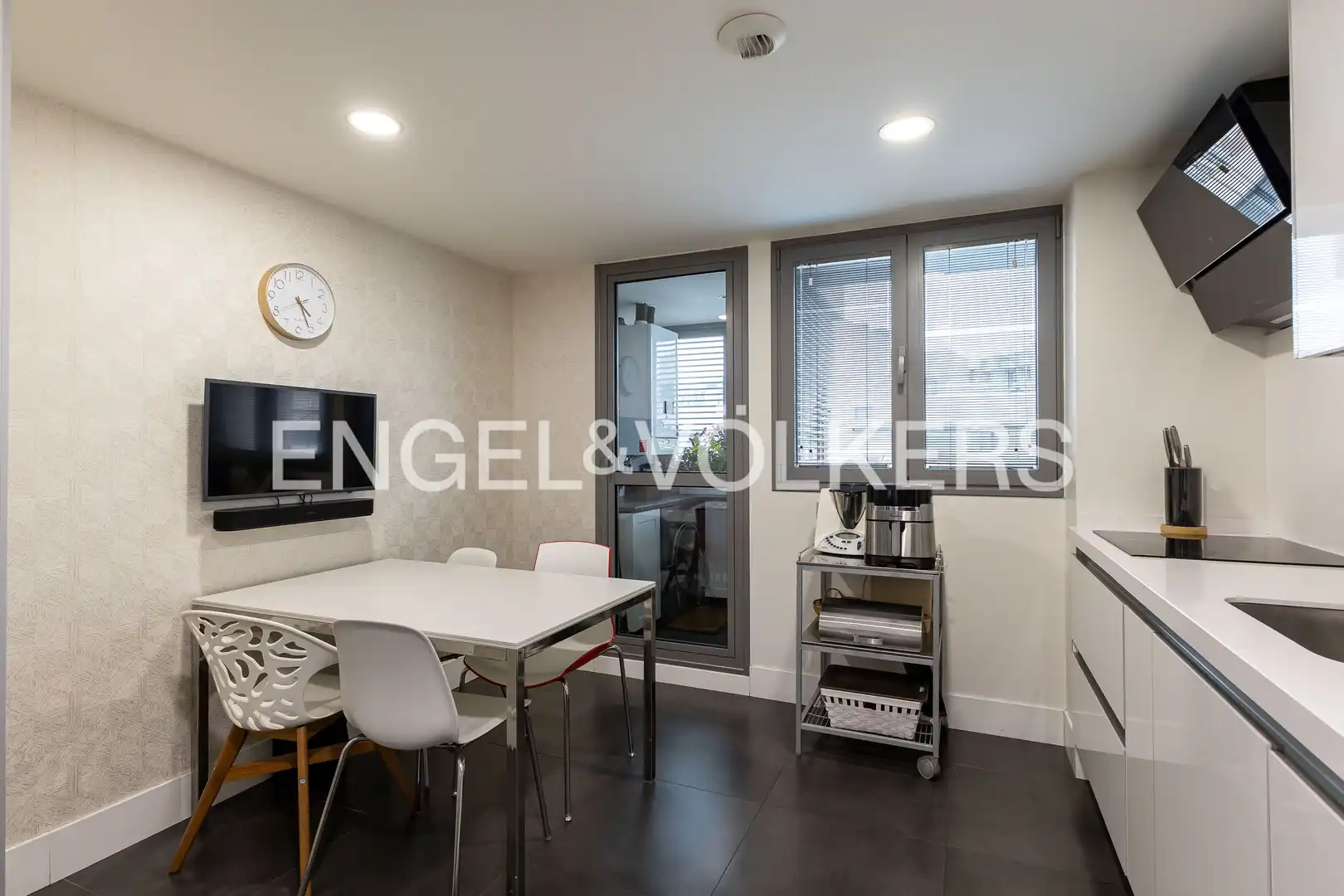 Duplexes for sale in La Moraleja  with Air Conditioner, Heating and Terrace