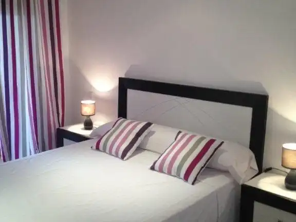 Dormitori de Apartament en venda en Sotogrande amb Aire condicionat i Terrassa