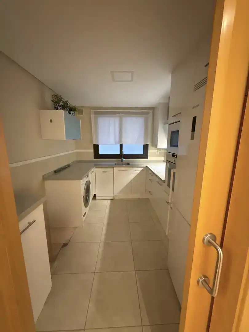 Cuina de Pis en venda en Jerez de la Frontera amb Aire condicionat, Piscina i Balcó