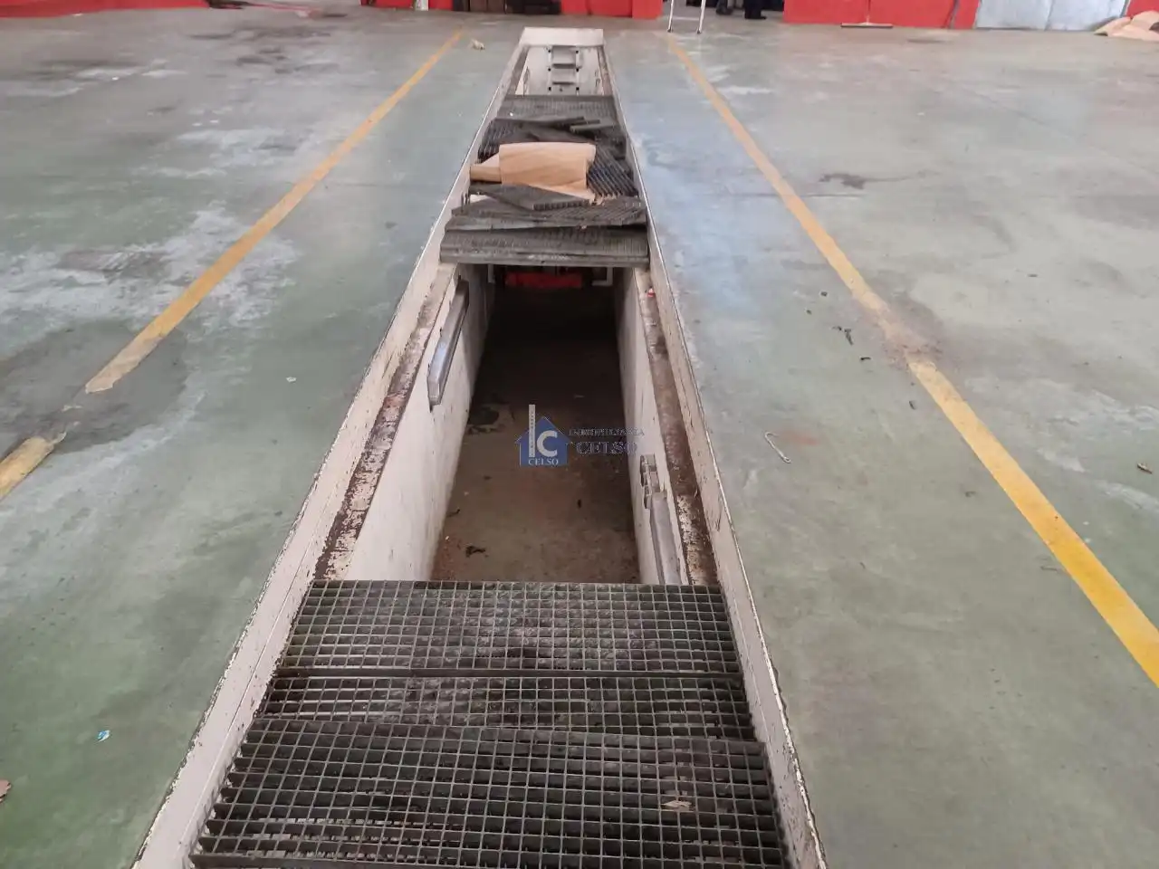 Aparcament de Nau industrial de lloguer en Ourense Capital 