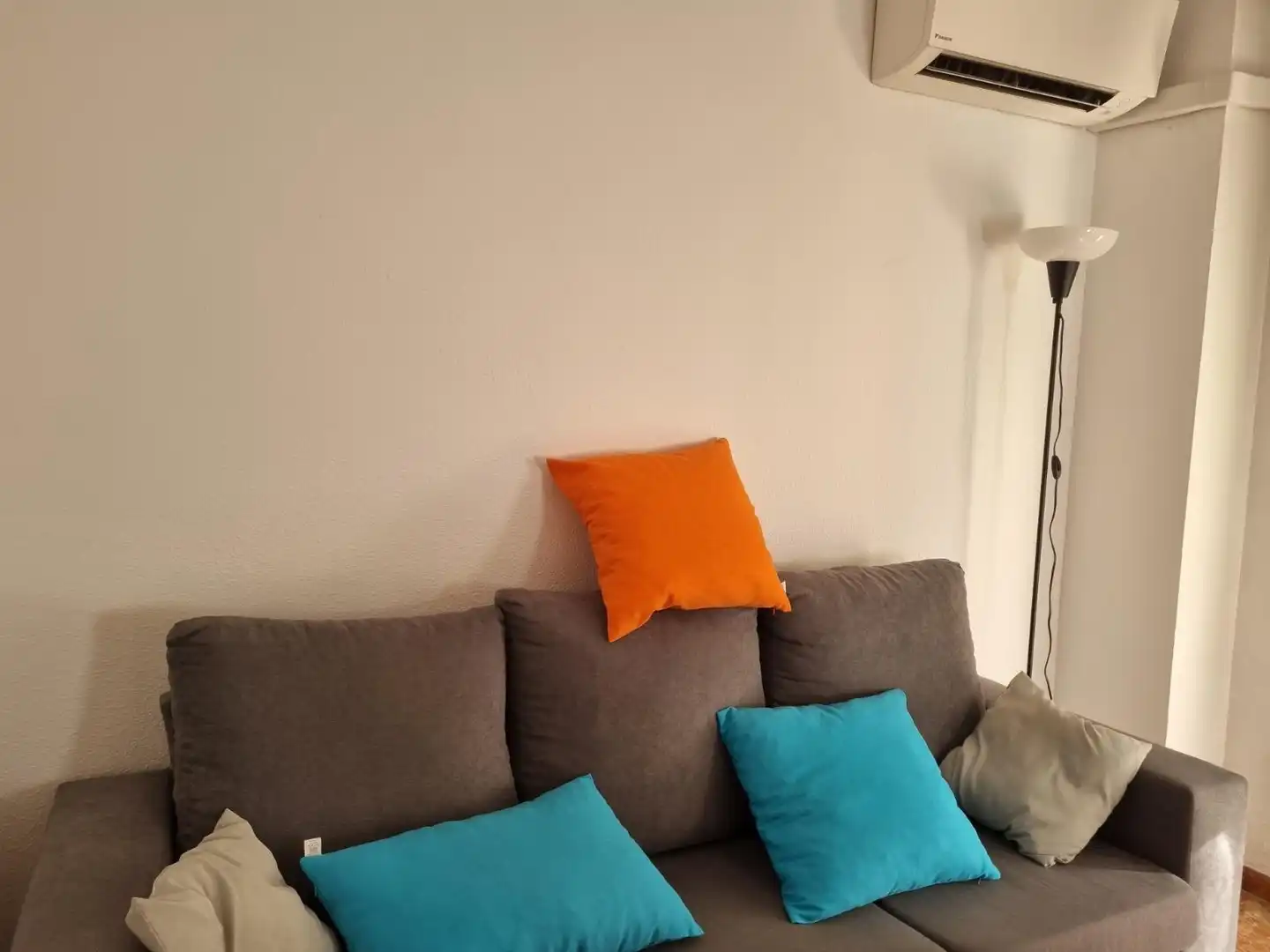 Piso de alquiler en ALBERCHE, El Plantinar – Avda. La Paz - El Juncal