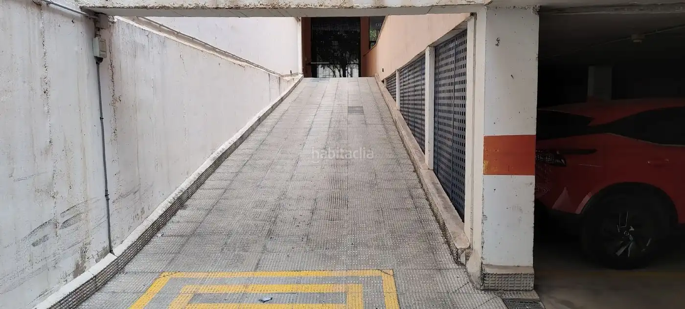 Aparcamiento en alquiler en Calle Pedáneo Blas Galián 3, imagen 4