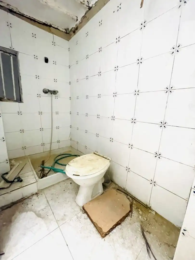 Bany de Casa o xalet en venda en Valencia amb Terrassa i Alarma