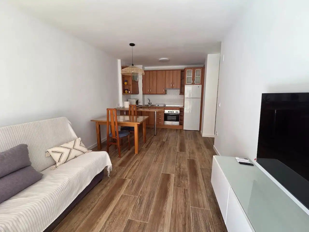 Apartamento con piscina en alquiler en Torre del Mar, imagen 3