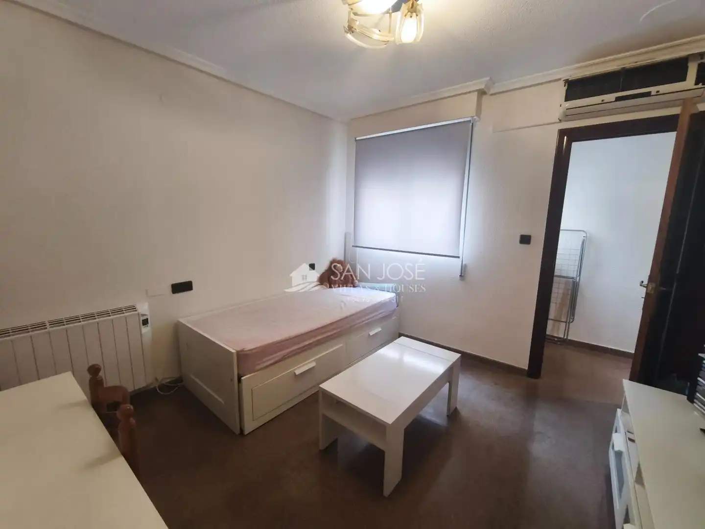 Bedroom of Flat for sale in Aspe  with Air Conditioner