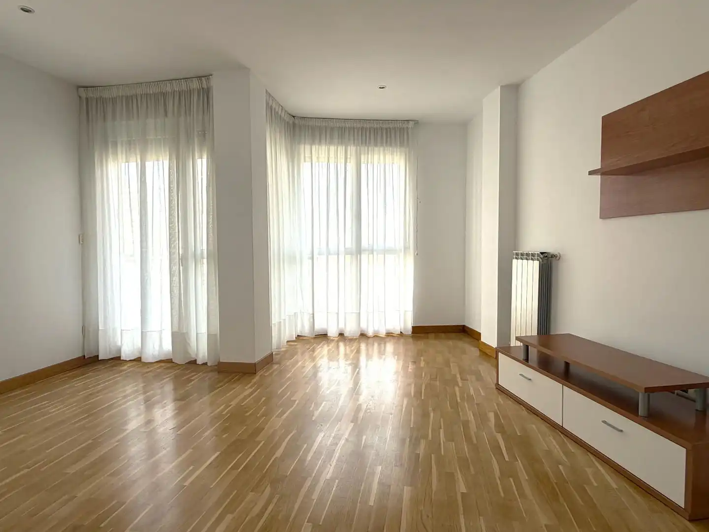 Sala d'estar de Pis en venda en Lasarte-Oria amb Calefacció, Parquet i Terrassa