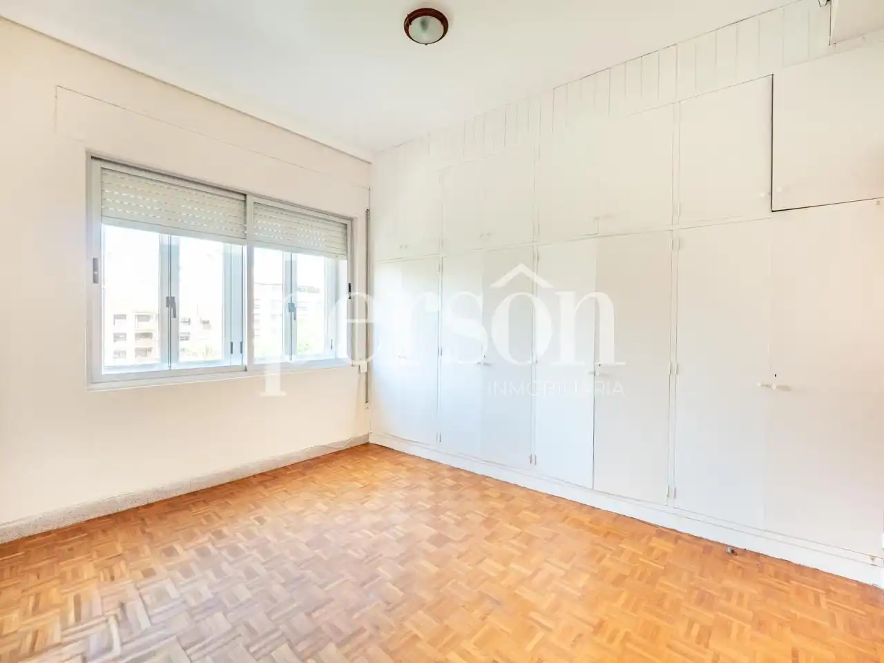 Bedroom of Flat for sale in Valencia  with Parquet flooring and Balcony