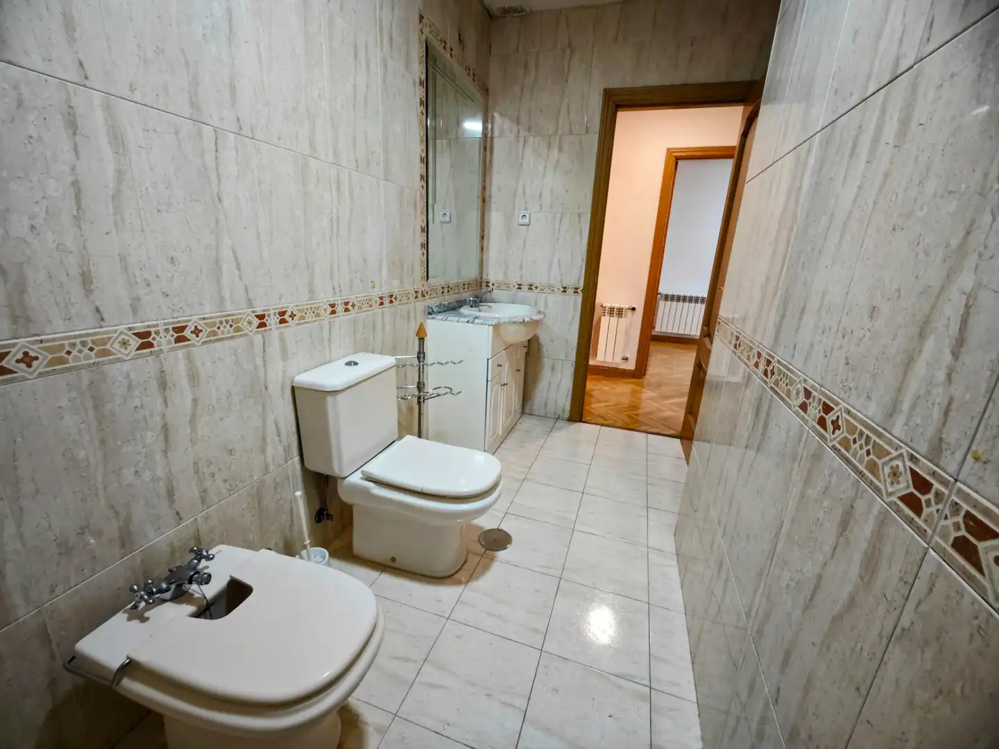 Badezimmer von Maisonette zum Verkauf in Arroyomolinos (Madrid) mit Klimaanlage, Heizung und Privatgarten