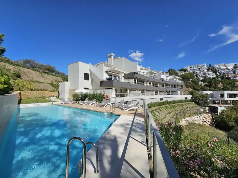 Apartment with pool for sale in La Quinta, imagen 5