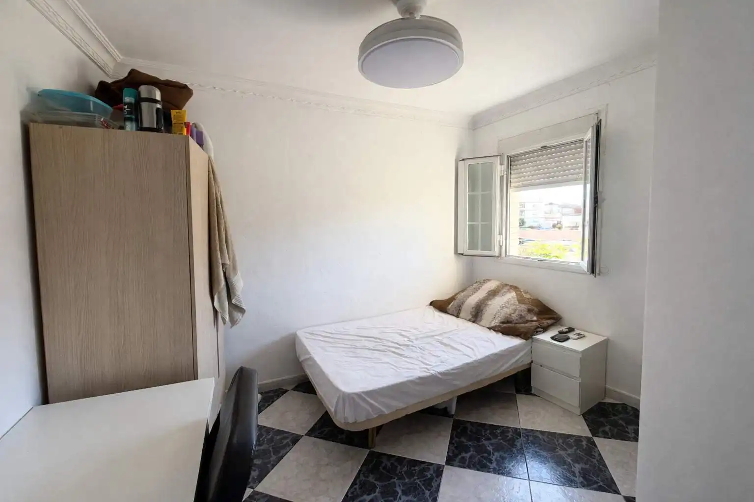 Habitación de Piso en venta en Sevilla con Balcón