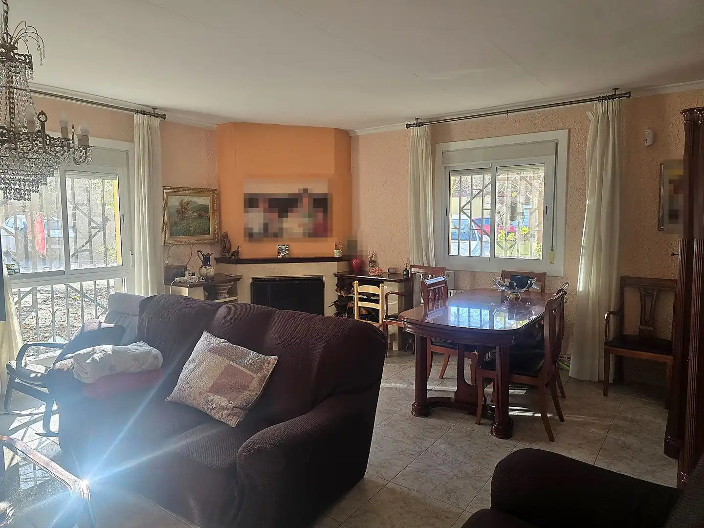 Sala d'estar de Finca rústica en venda en Sabadell amb Jardí privat