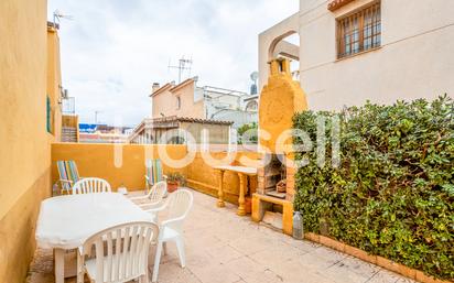 Vista exterior de Casa o xalet en venda en Torrevieja amb Aire condicionat i Terrassa