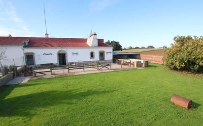 Exterior view of Country house for sale in Badajoz Capital  with Air Conditioner and Swimming Pool