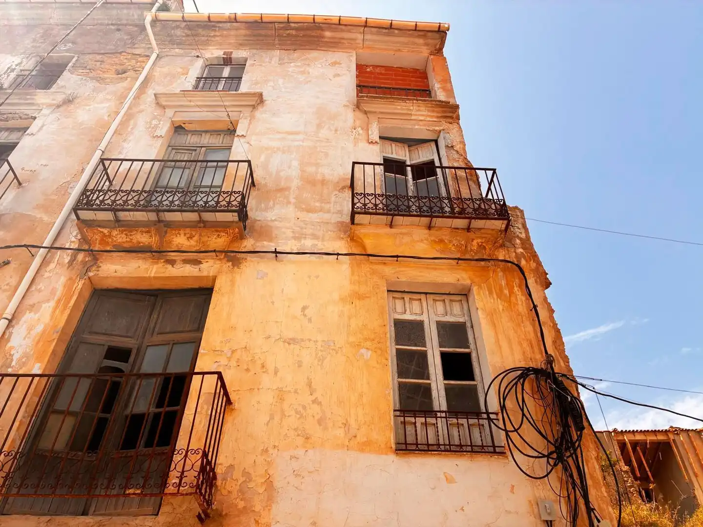 Vista exterior de Pis en venda en Ontinyent amb Traster