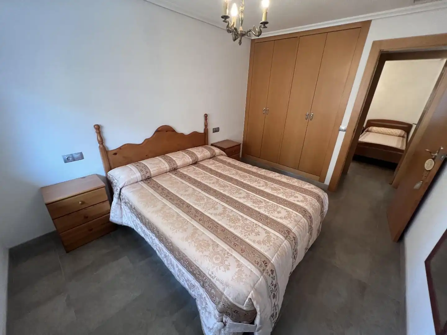 Dormitori de Apartament en venda en Torrevieja amb Aire condicionat, Terrassa i Moblat