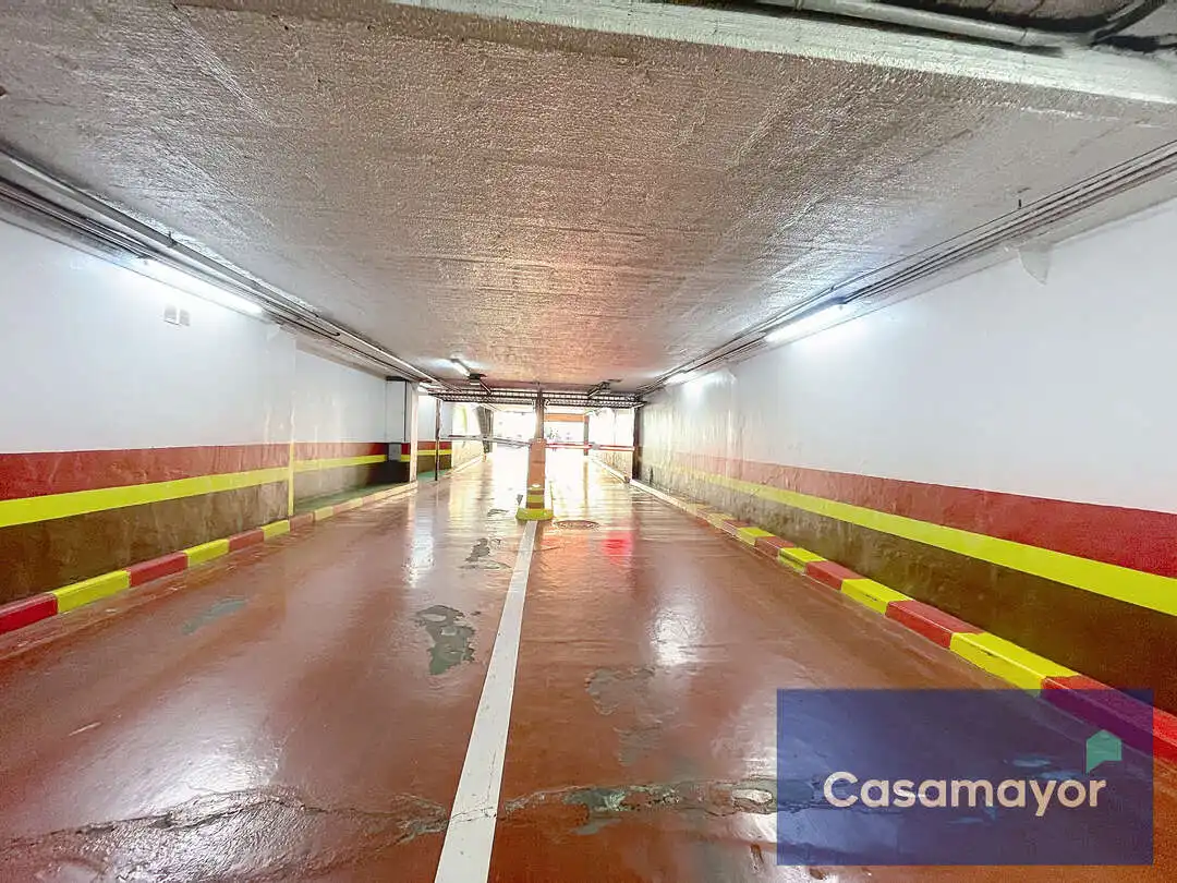 Garage for sale in Carrer Navas, 41, Barrio del Centro