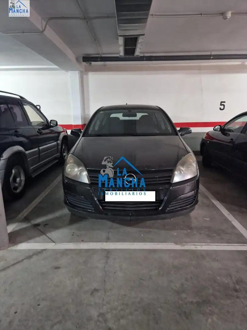 Parkplatz von Garage zum Verkauf in Albacete