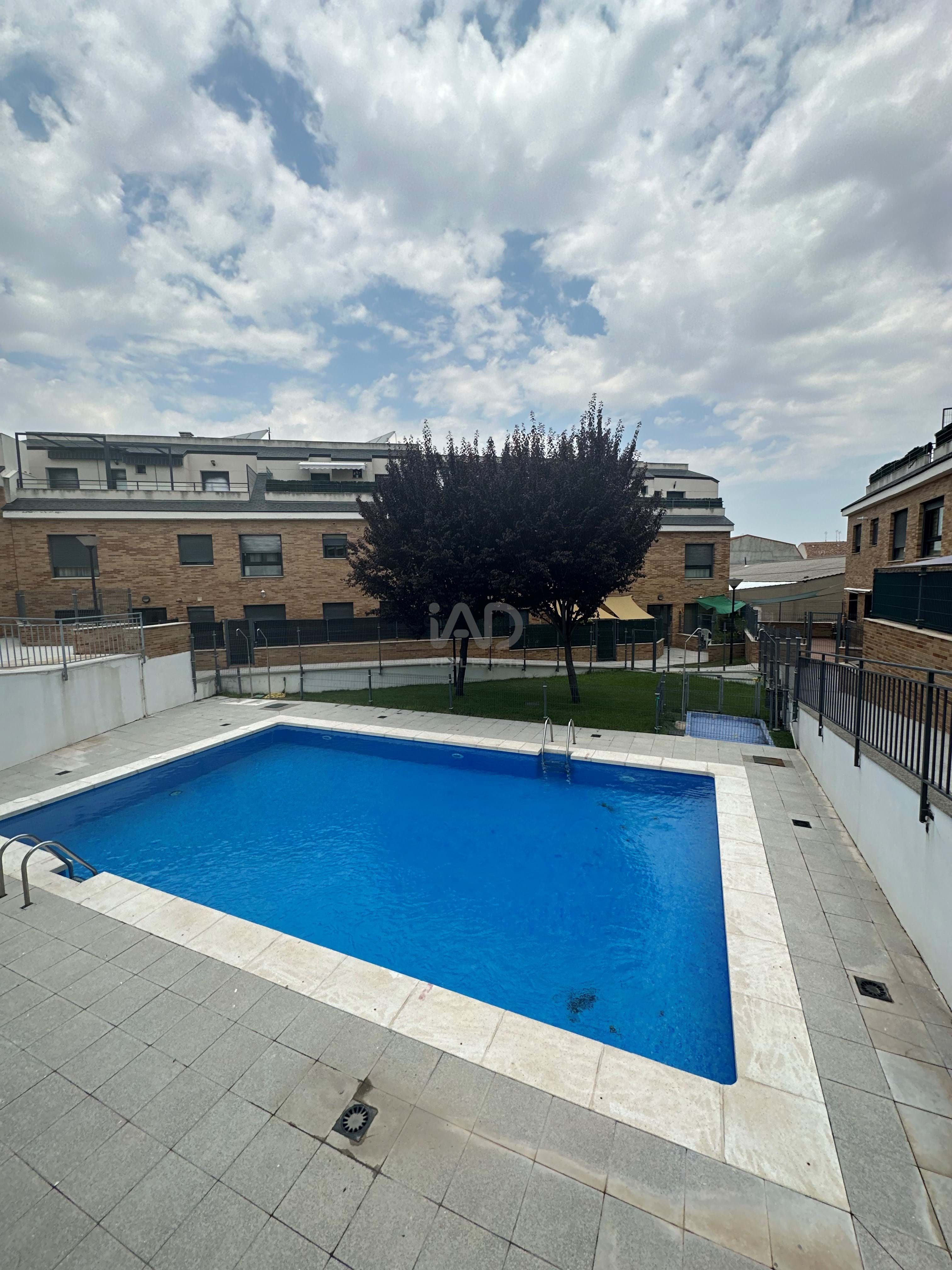 Swimming pool of Duplex for sale in Seseña  with Air Conditioner, Heating and Terrace