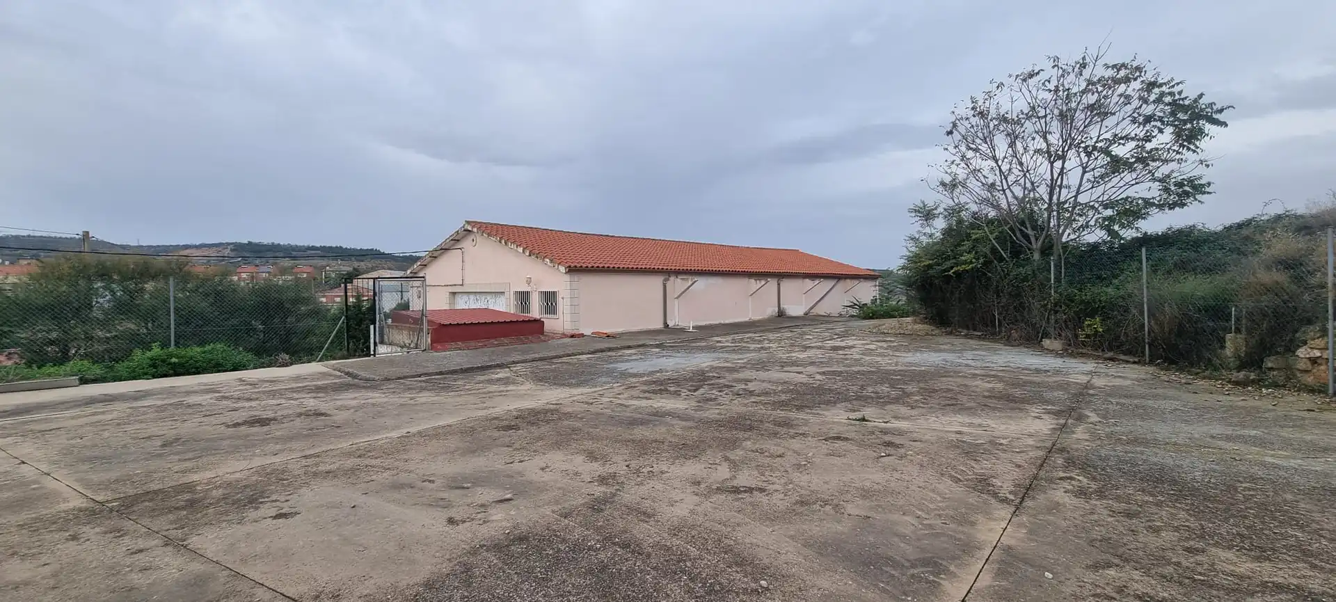 Industriegebäude zum Verkauf in El Villar de Arnedo