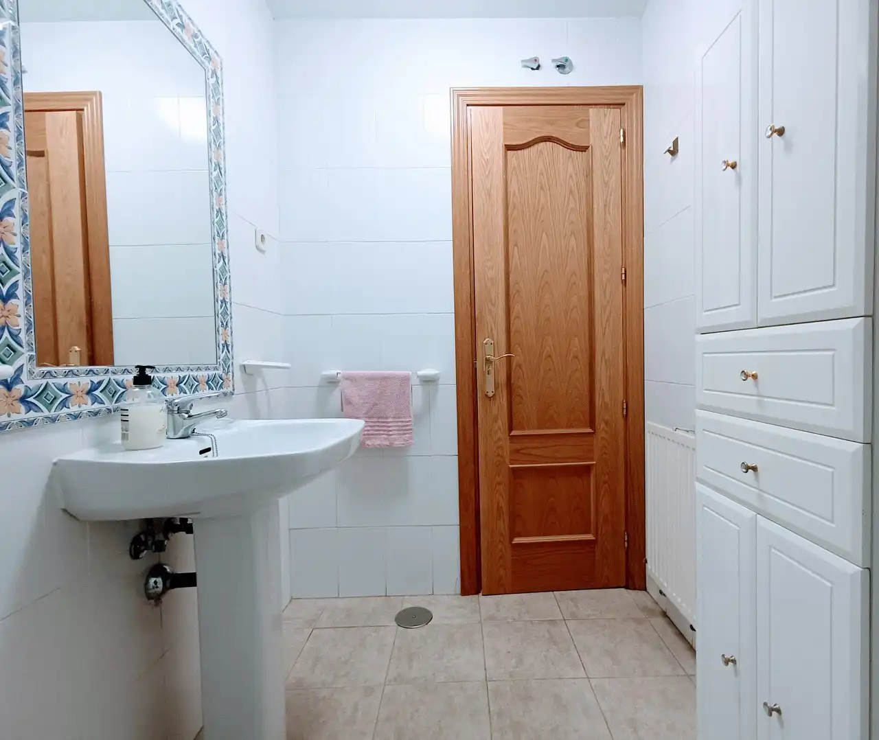 Bany de Casa o xalet de lloguer en Villaviciosa de Odón amb Calefacció, Parquet i Forn