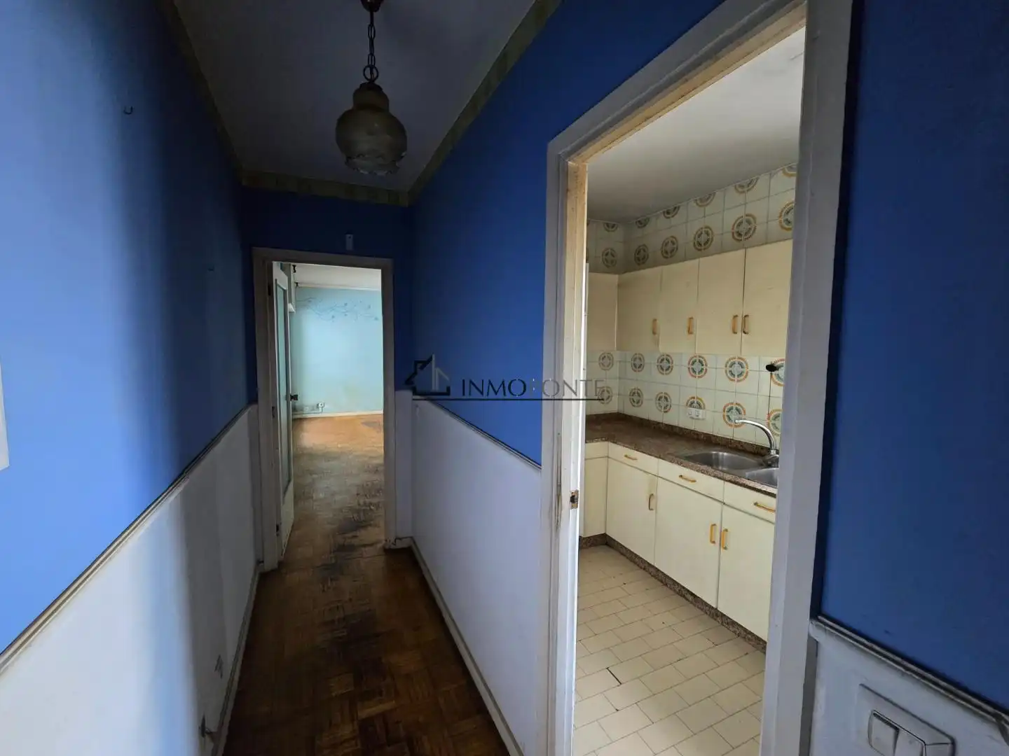 Wohnung zum Verkauf in Pontevedra Capital  mit Heizung, Parkett und Terrasse