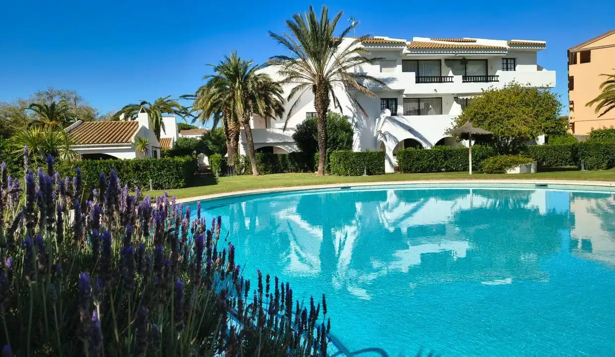 Schwimmbecken von Maisonette zum Verkauf in Pals mit Klimaanlage, Heizung und Terrasse