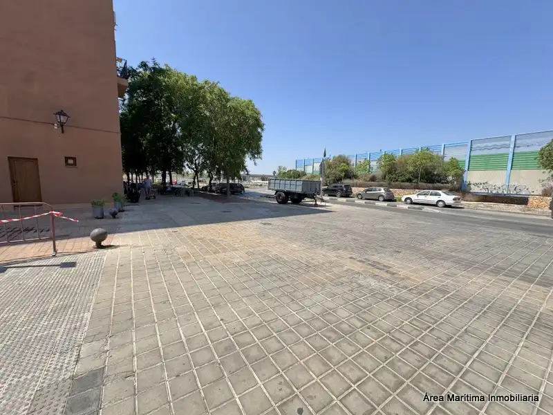Parkplatz von Garage zur Miete in Alboraya