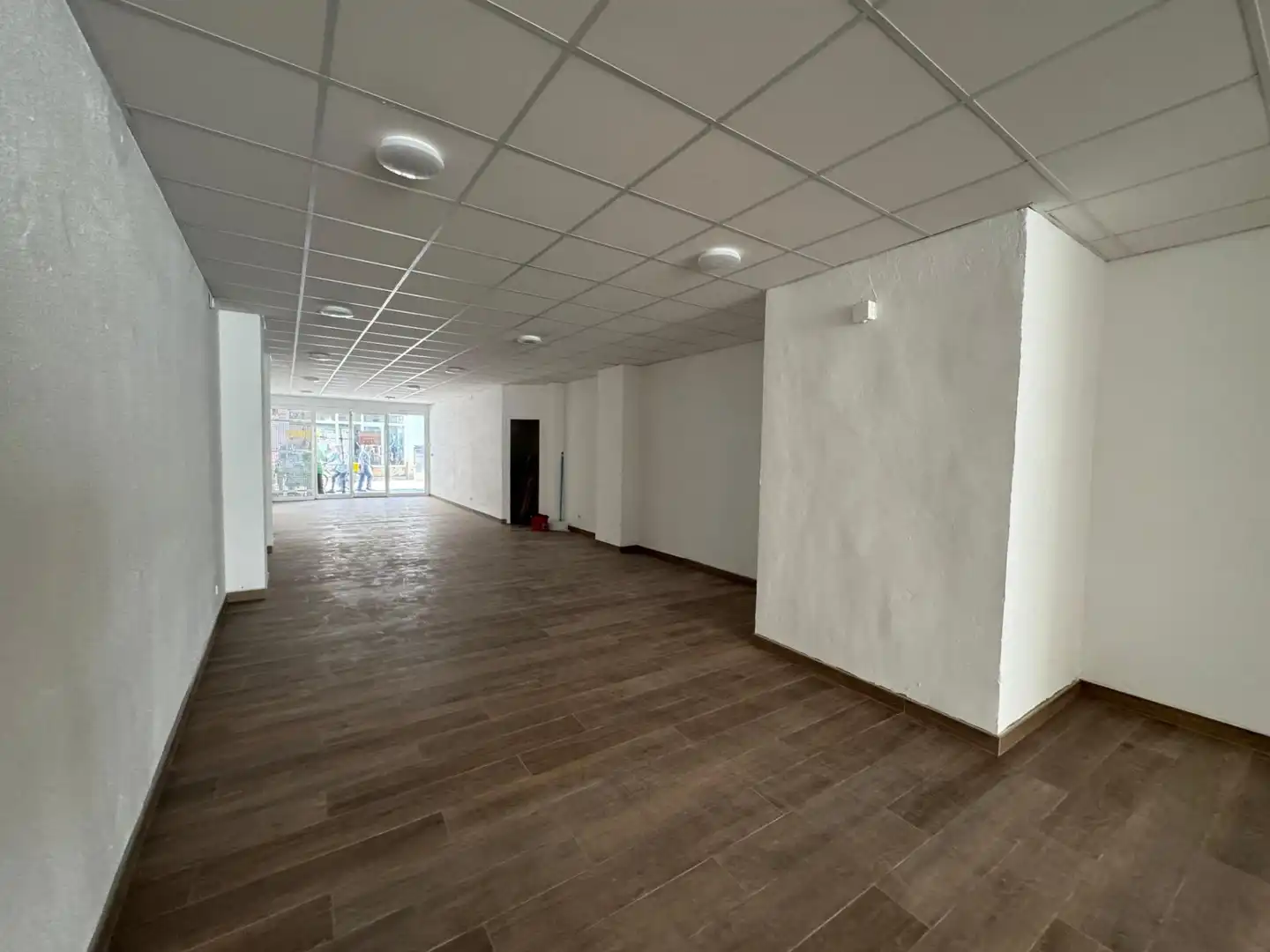 Commercial properties for rent in Calella