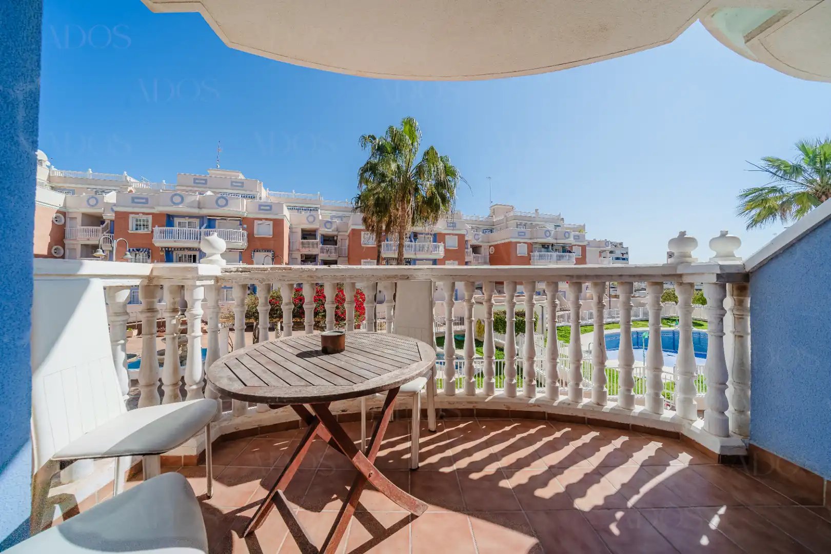 Terraza de Piso en venta en Roquetas de Mar con Aire acondicionado, Terraza y Amueblado