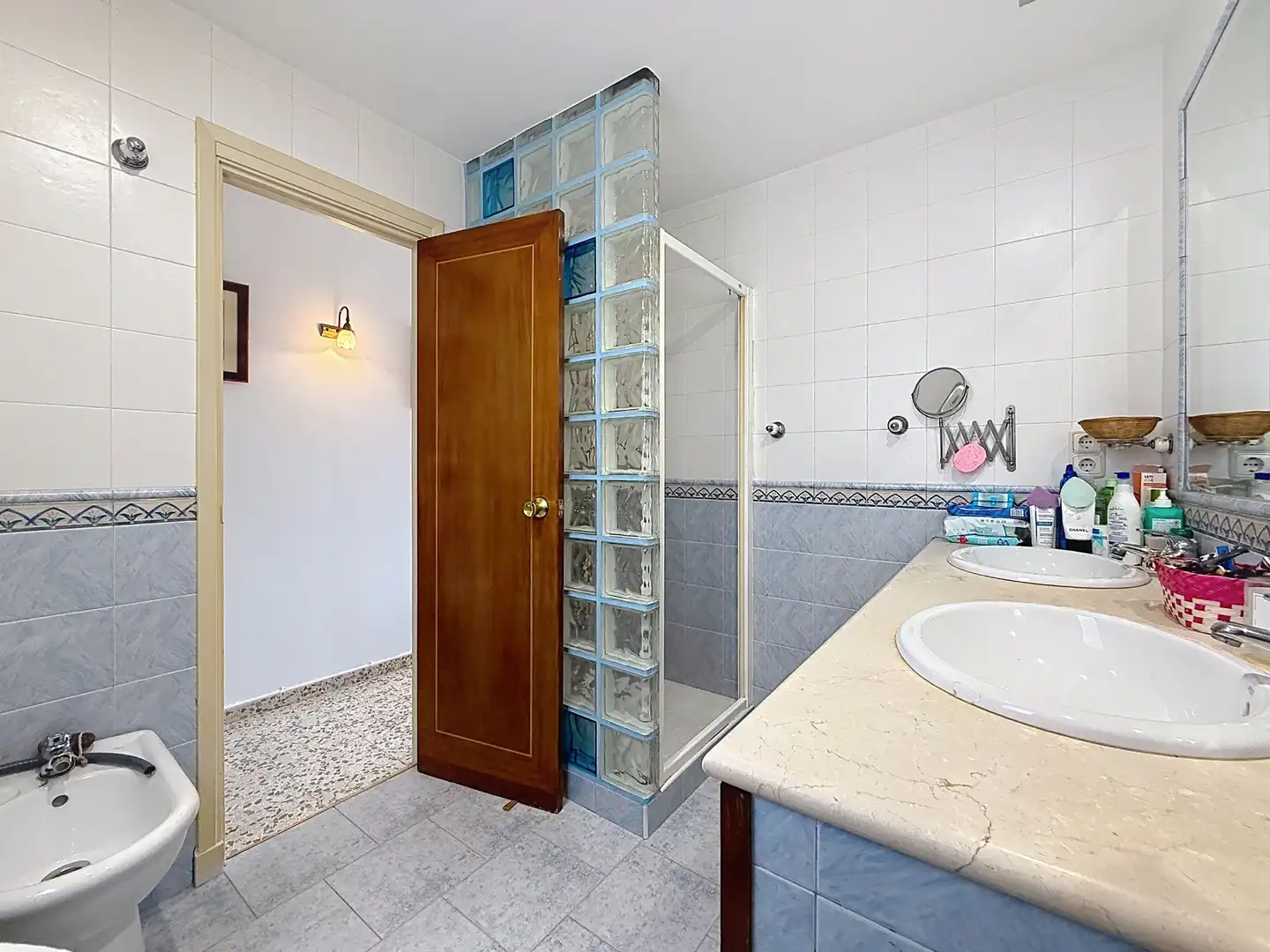 Bathroom of Flat for sale in Málaga  with Air Conditioner