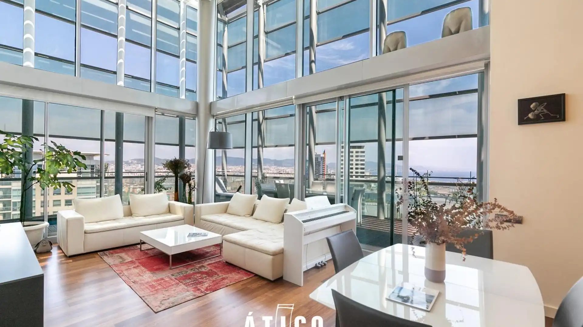 Sala d'estar de Àtic en venda en  Barcelona Capital amb Aire condicionat, Calefacció i Jardí privat