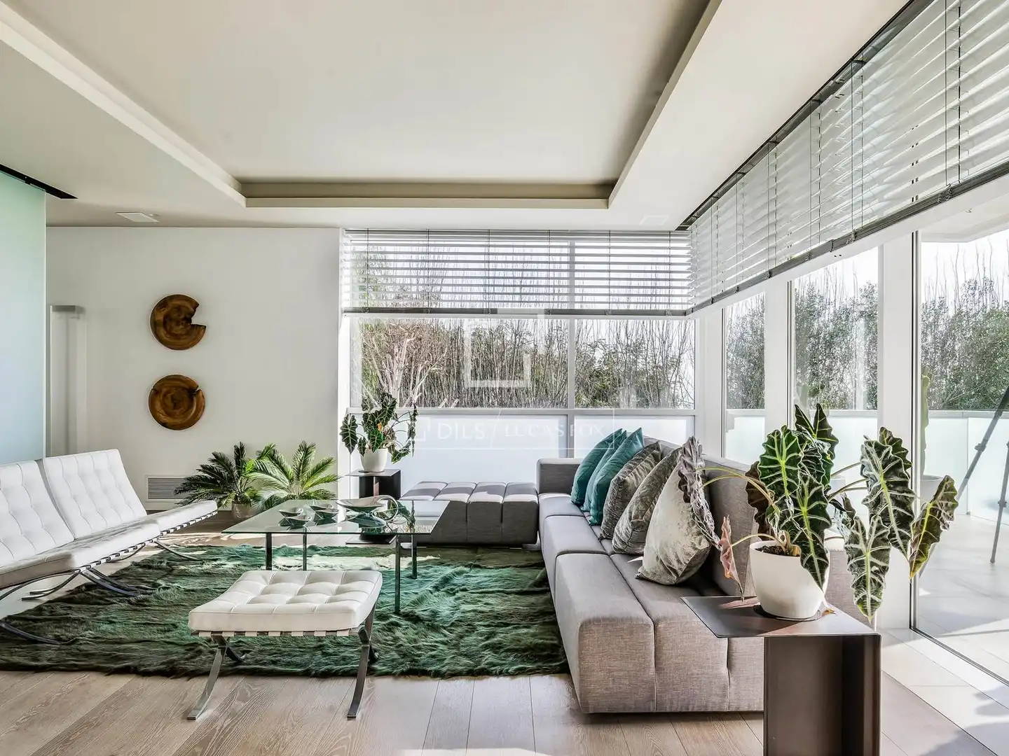 Sala d'estar de Casa o xalet en venda en Barcelona amb Aire condicionat, Calefacció i Jardí privat