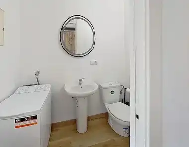 Badezimmer von Einfamilien-Reihenhaus zum Verkauf in Laviana mit Möbliert