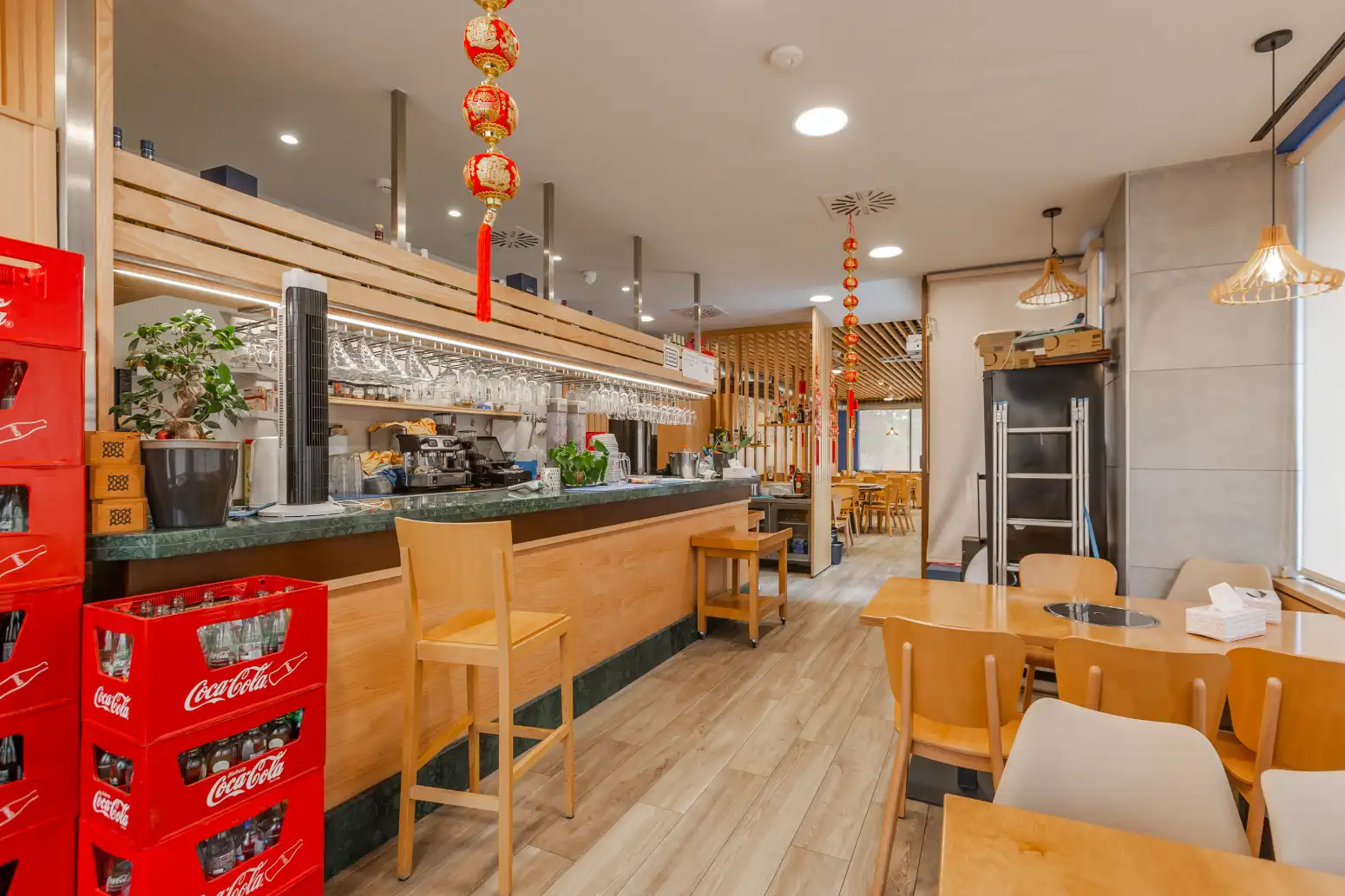 Local comercial en venta en Pamplona-Iruña - CALLE PINTOR ASENJO 12, imagen 2