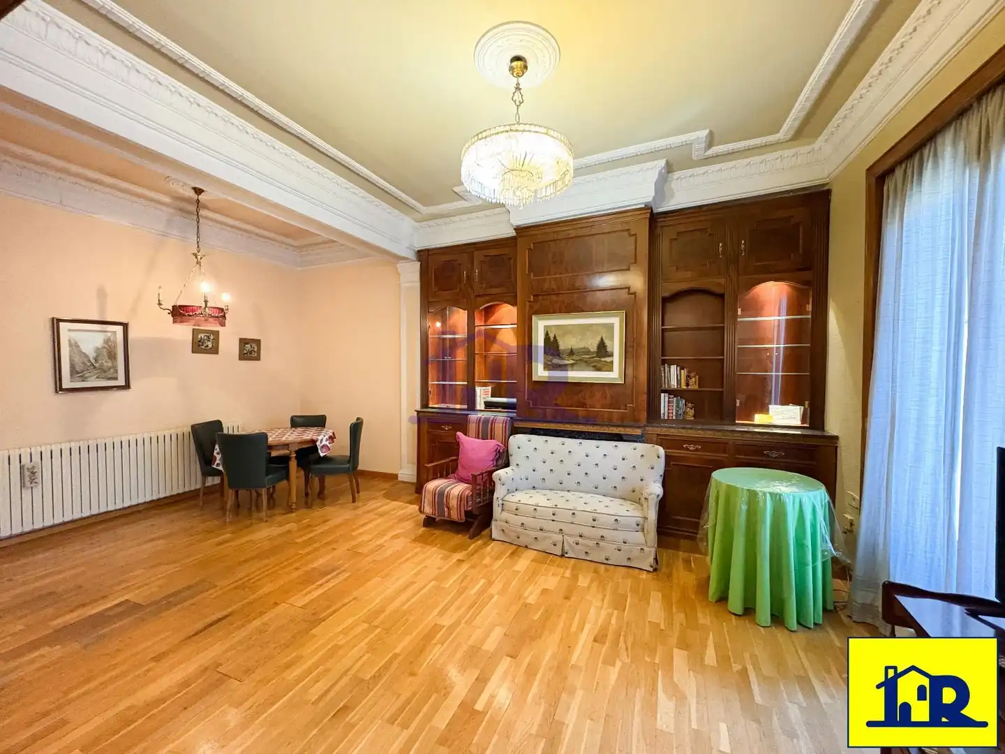 Sala de estar de Piso en venta en Cuenca con Calefacción y Terraza