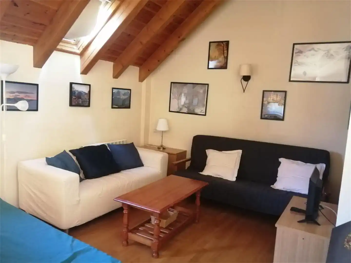 Wohnzimmer von Wohnung zur Miete in Castejón de Sos mit Parkett und Möbliert