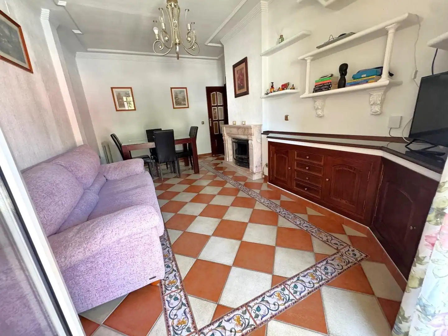 Sala d'estar de Casa o xalet en venda en Punta Umbría amb Terrassa i Balcó